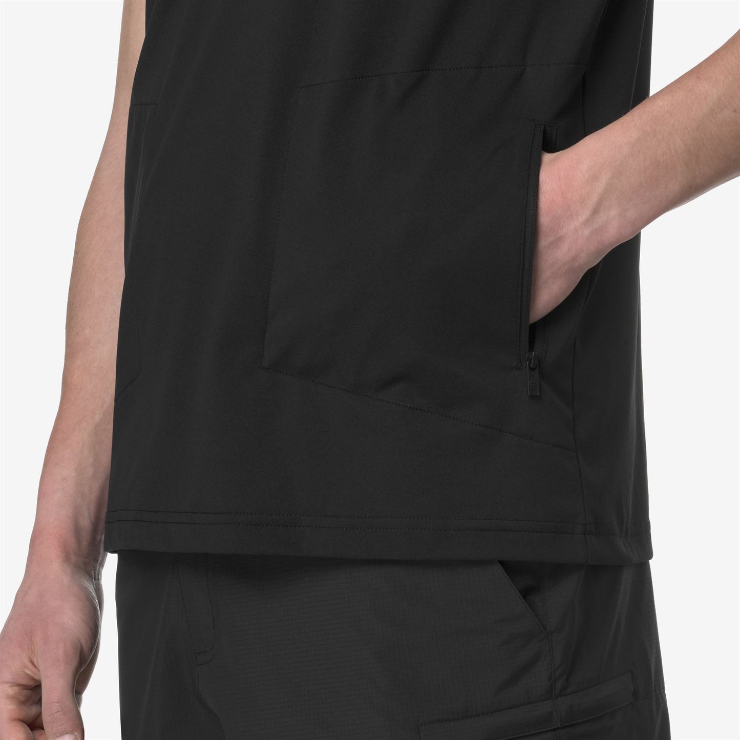 SERIL CORAL GARDENERS - T-ShirtsTop - T-Shirt - UNISEX - BLACK PURE