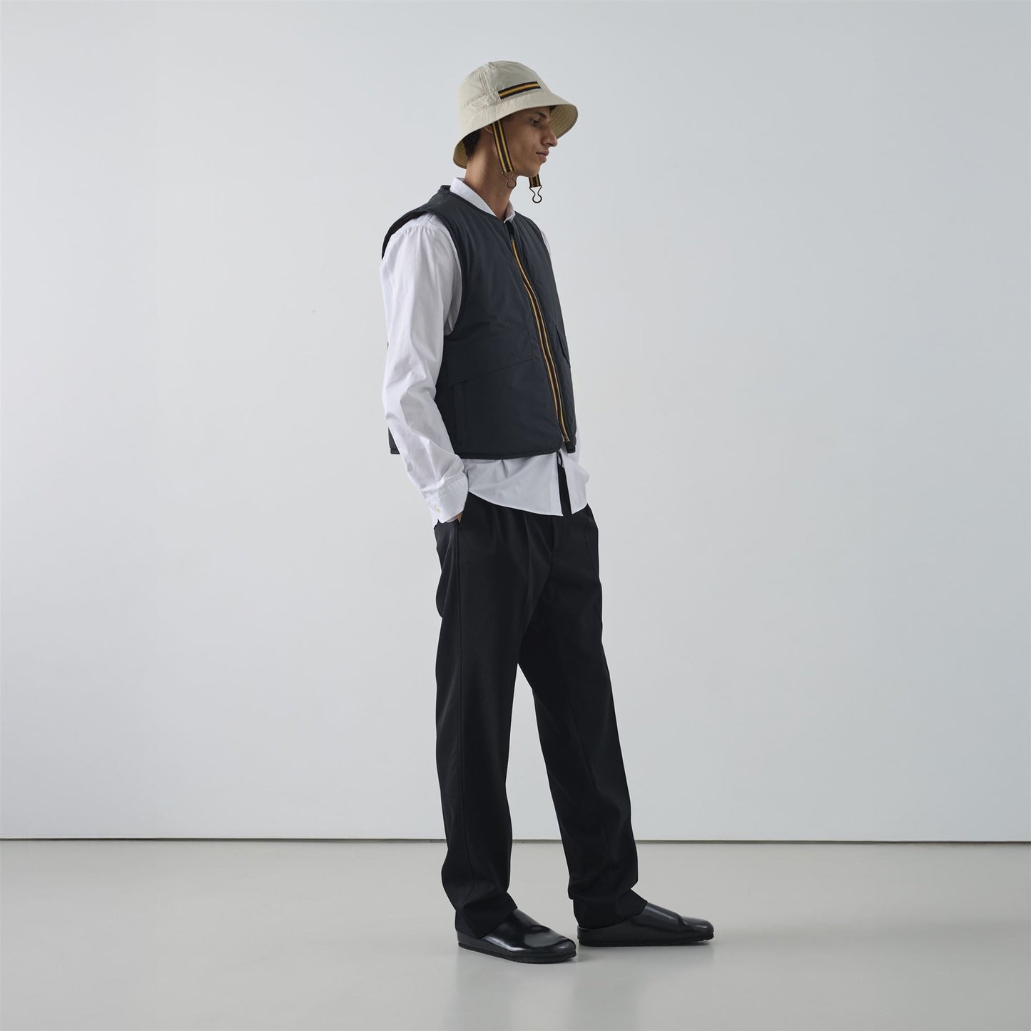 WES PADDED SOEUR - Jackets - Vest - UNISEX - Black Sand-Brown Coffee